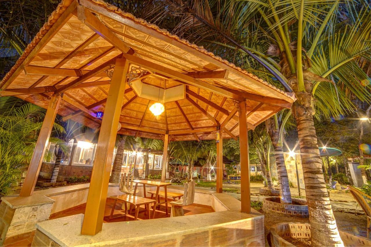 Brown Town Resort & Spa 하이데라바드 외부 사진
