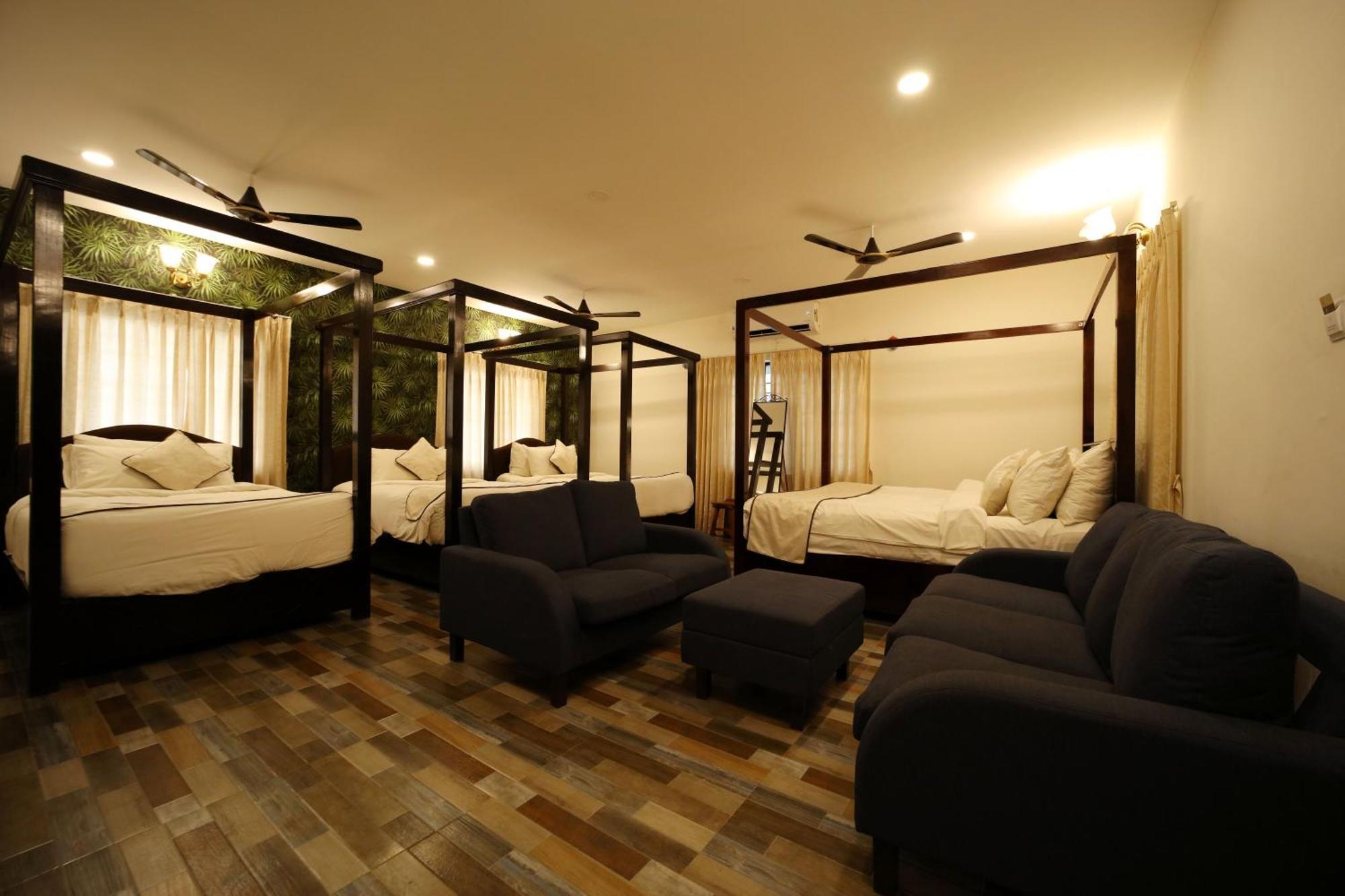 Brown Town Resort & Spa 하이데라바드 외부 사진
